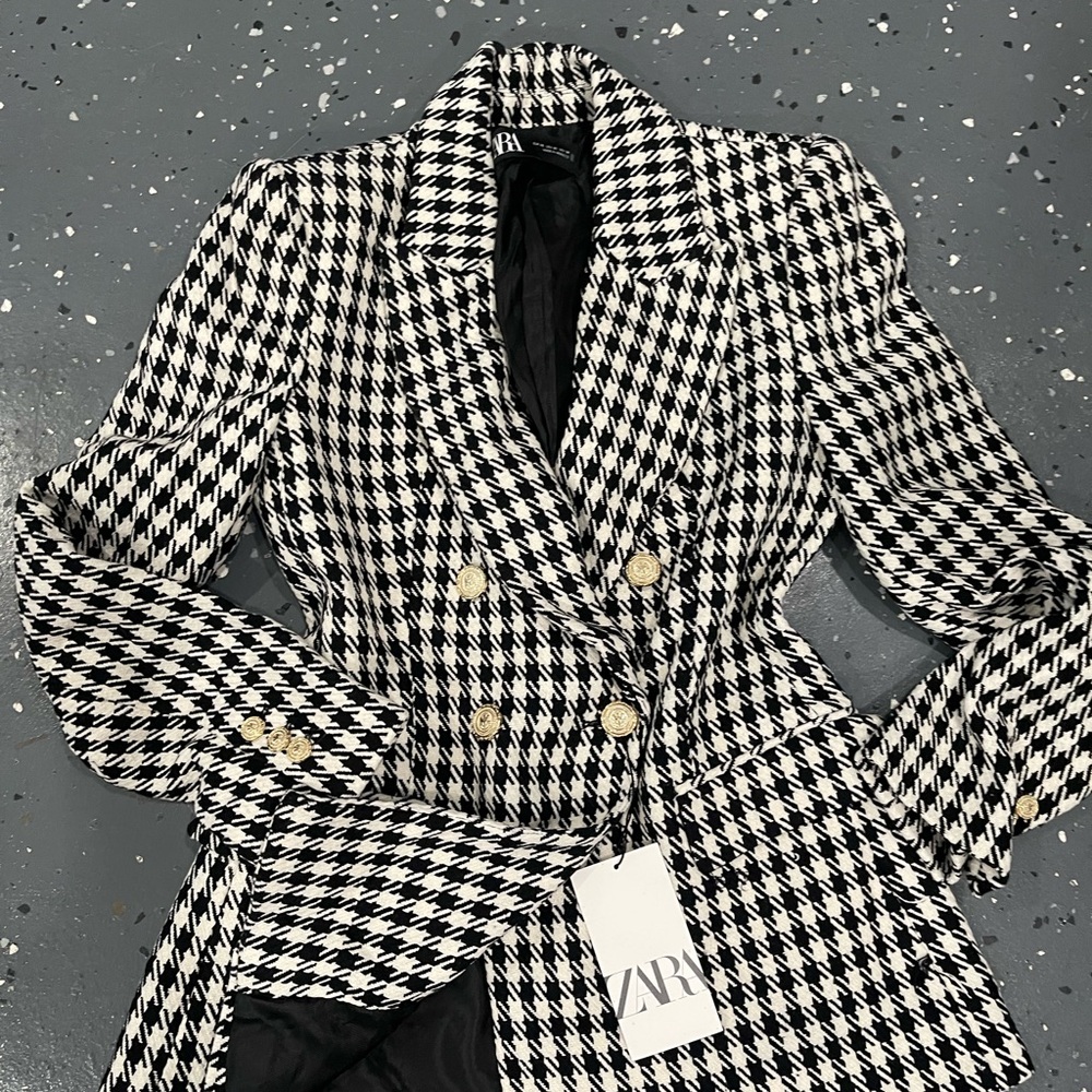 Zara Women's Houndstooth Blazer in Black and White